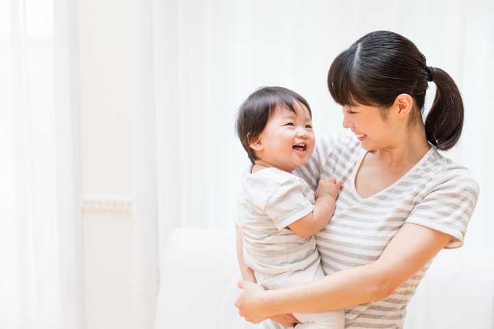 母乳喂养 要喂多久最好 知乎