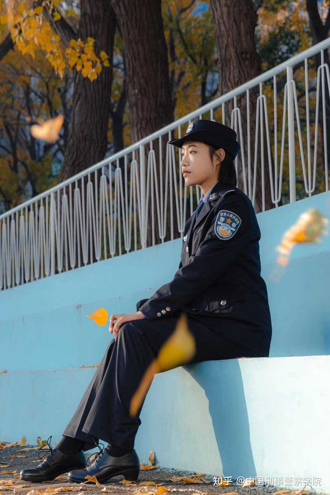 中国刑事警察学院 的想法: #青春# #梦想# 看似不起眼的日复一日 会