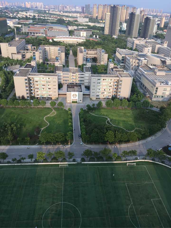 两岸青年如何理性的地看待大陆与台湾现状?