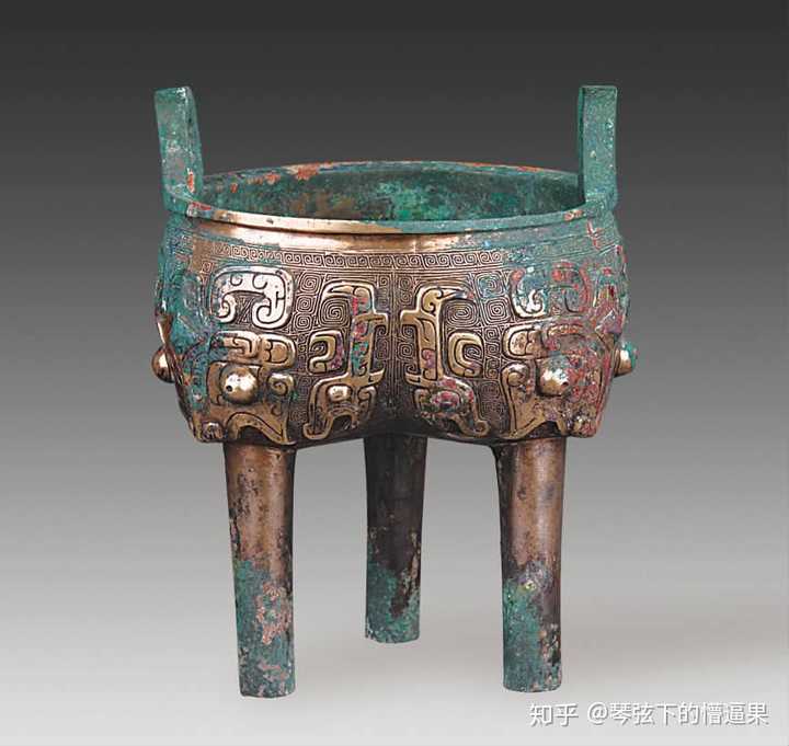 几十件? 青铜器命名有两种,有铭文按铭文,没铭文按器型和纹饰.