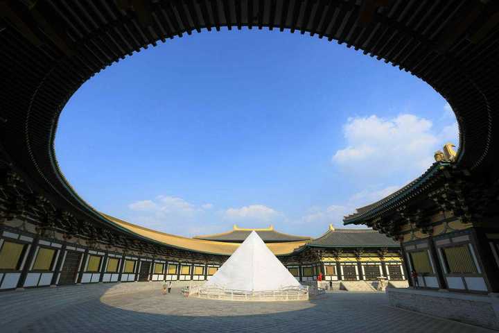 如何评价陈凯歌拍摄妖猫传耗资十亿建唐城是否浪费