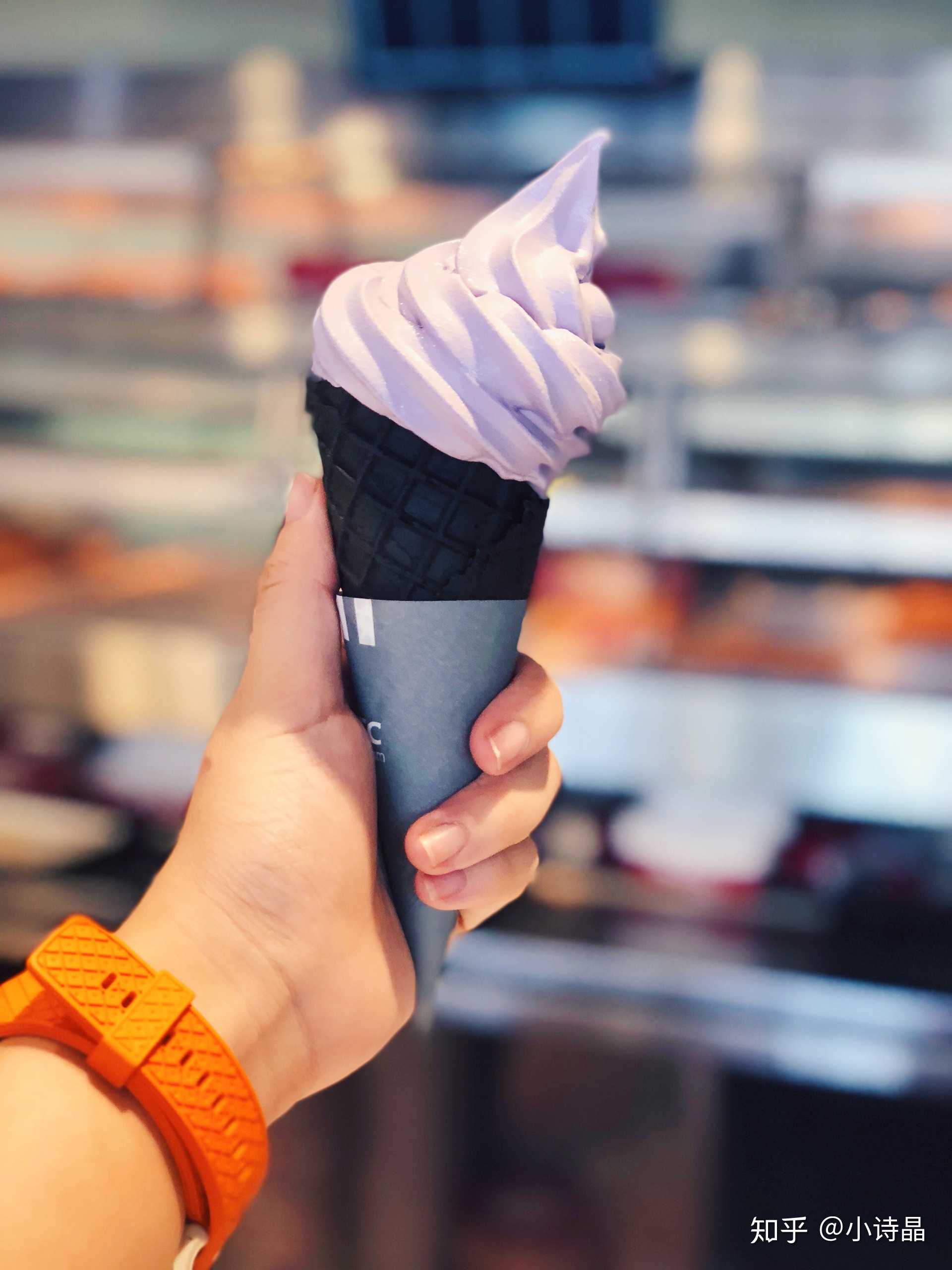 出那么多季节限定华夫筒,kfc快成为甜品店了.