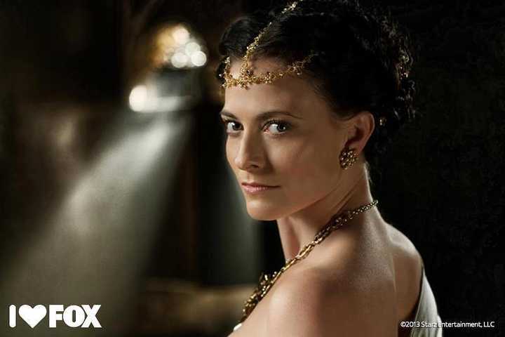 汤姆·莱利 / 亚历山大·希迪格 / 伊恩·皮里 / 劳拉·哈德克