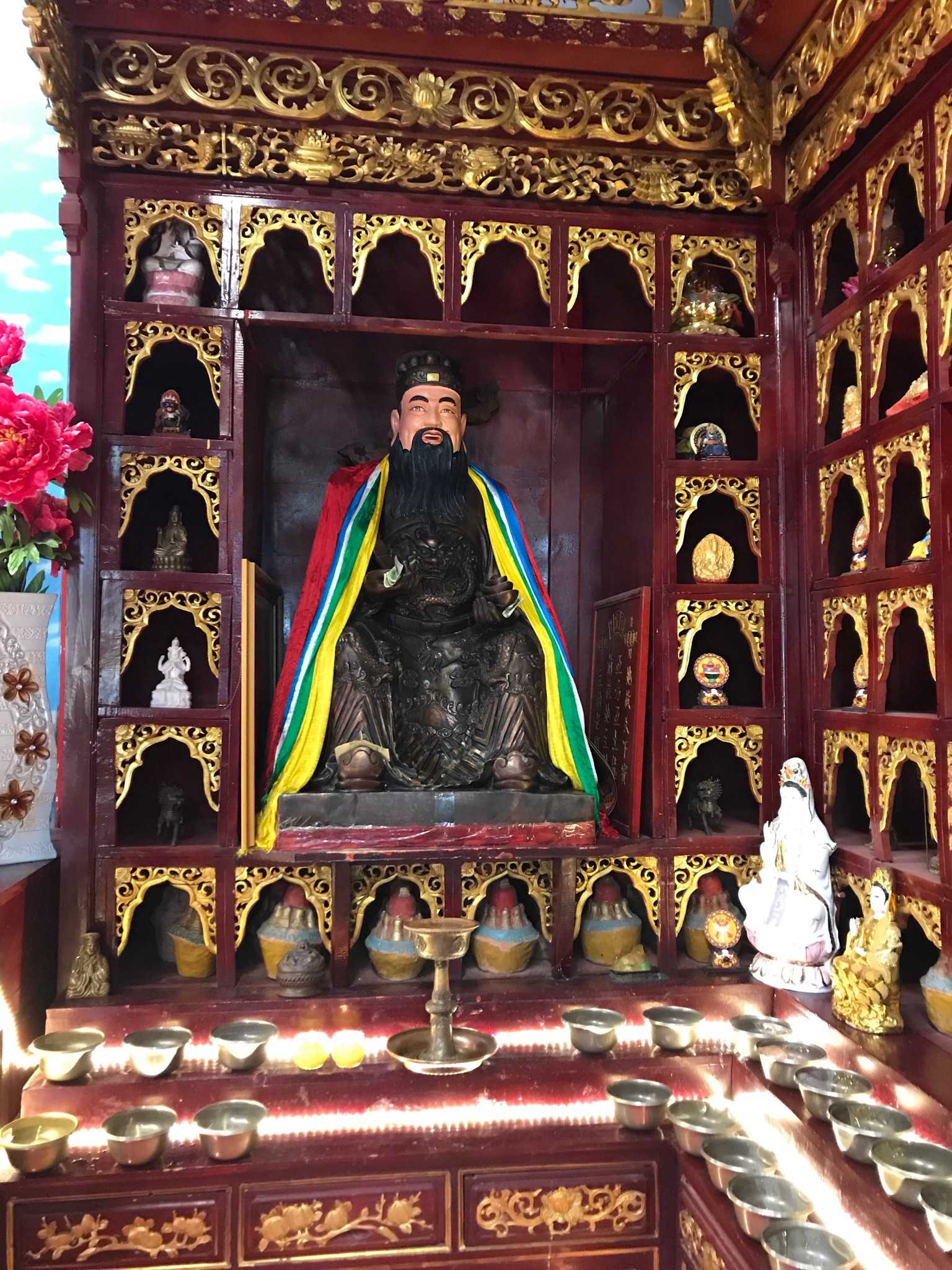 在财宝天王殿遇到了财神爷爷,感觉他老人… - 知乎