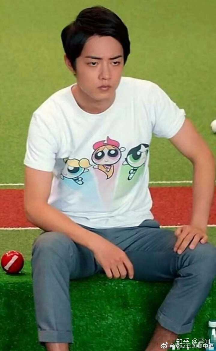 高中时期的肖战像什么样子?