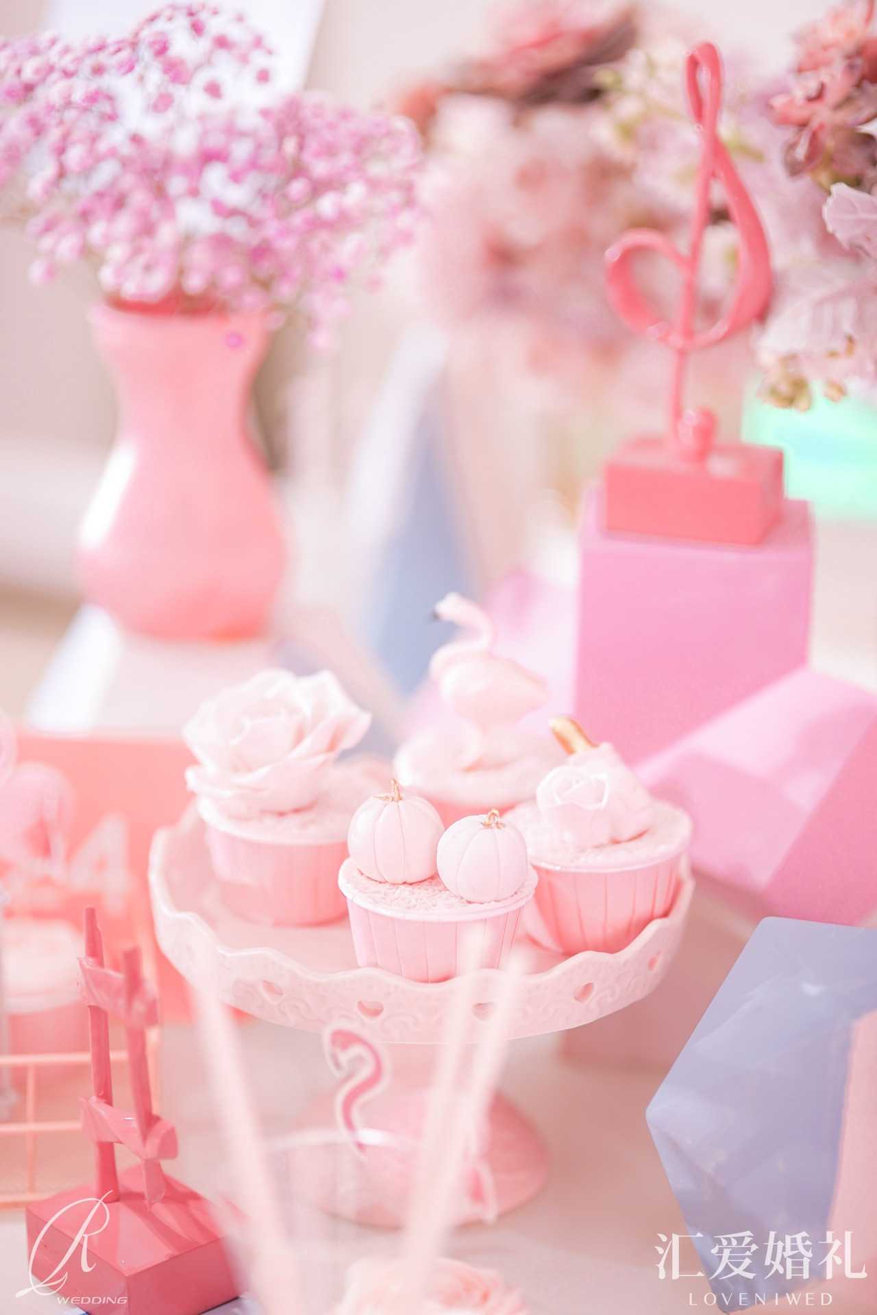 少女炸裂的ins风粉色系婚礼