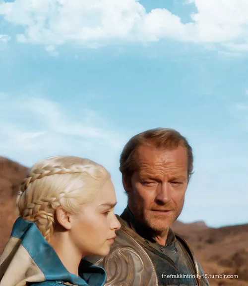 小恶魔是爱上龙母了吗?