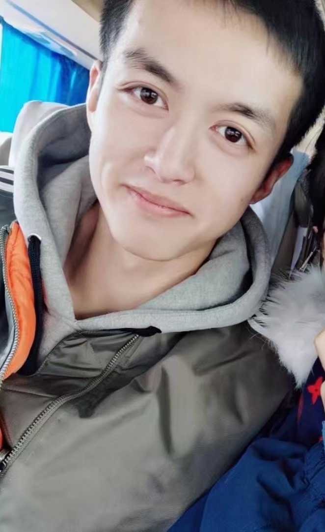 有个干净帅气的男朋友是什么体验?