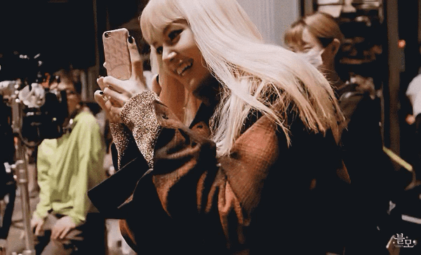 有哪些惊艳你的女子偶像动图(gif)? - 知乎