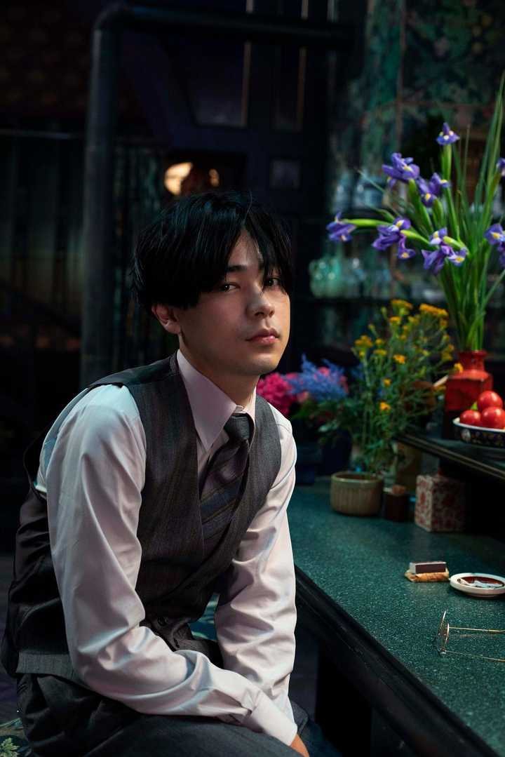 饰 伊马春部濑户康史饰 坂口安吾藤原龙也饰 山崎富荣二阶堂富美饰