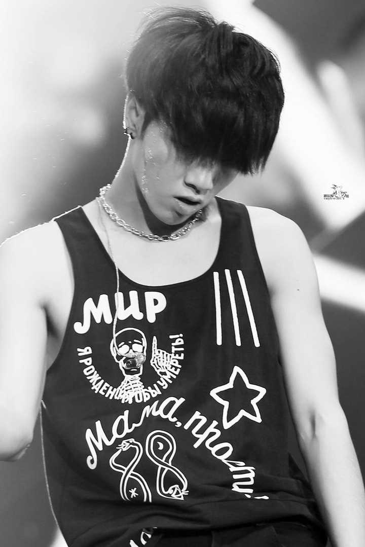 华晨宇有哪些很a的照片?