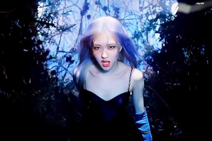 有哪些你认为是 blackpink 任一成员最为惊艳值得分享的图?