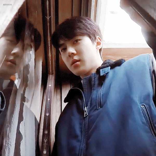 关于吴世勋的gif