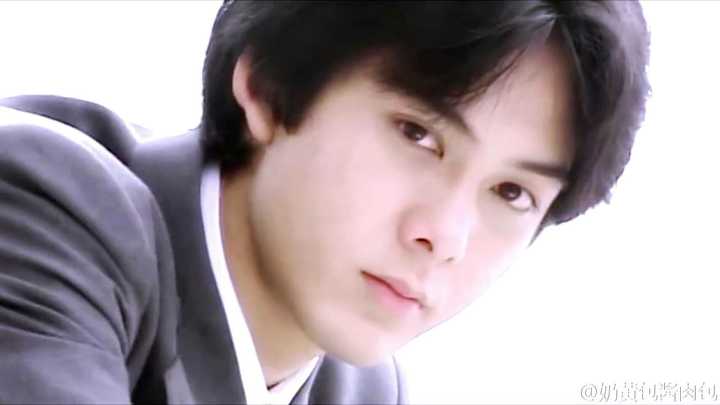 柏原崇那么帅那么红,为什么作为男主角那么少,作品也不多?