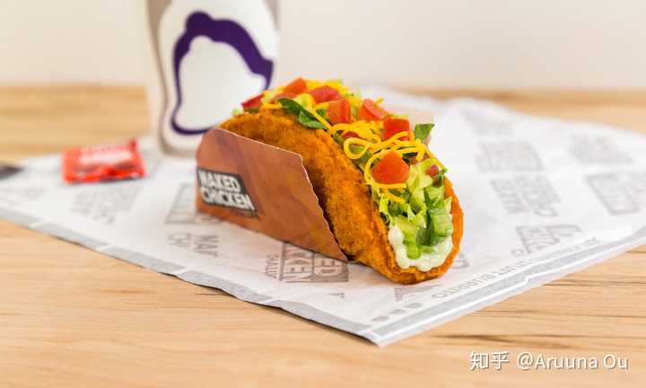 高票答案中的taco是典型美式taco,以在美国颇受欢迎的taco bell为代表