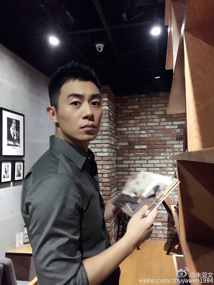 最后,放一张我老公的帅照.