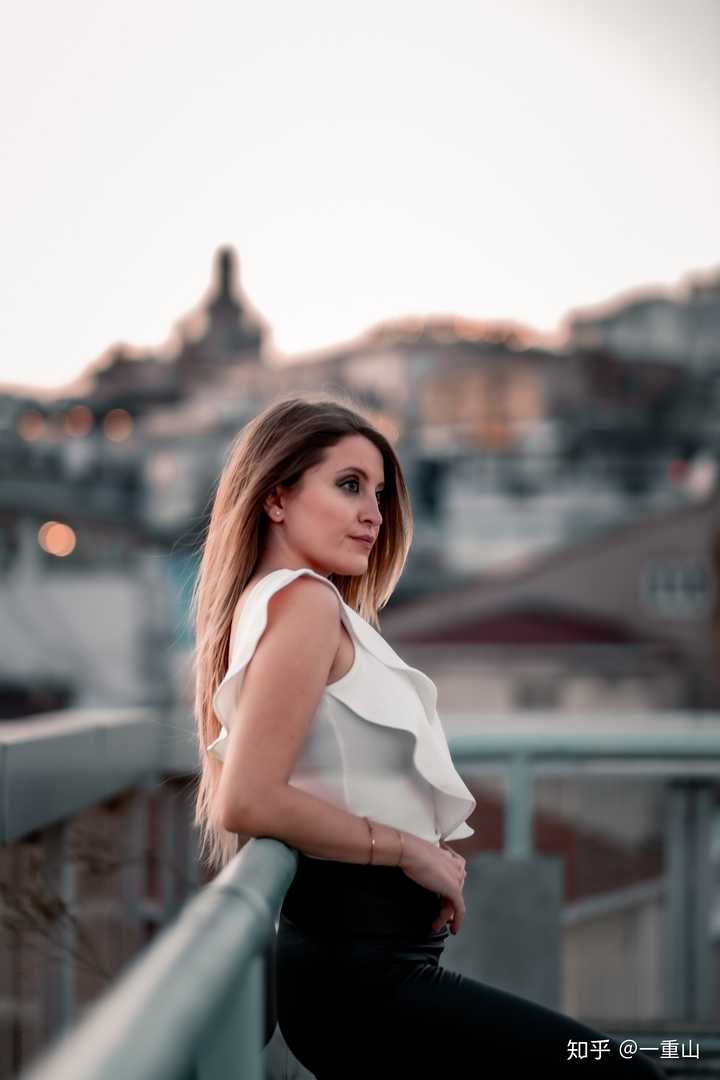 想拍人像买什么焦段的镜头富士