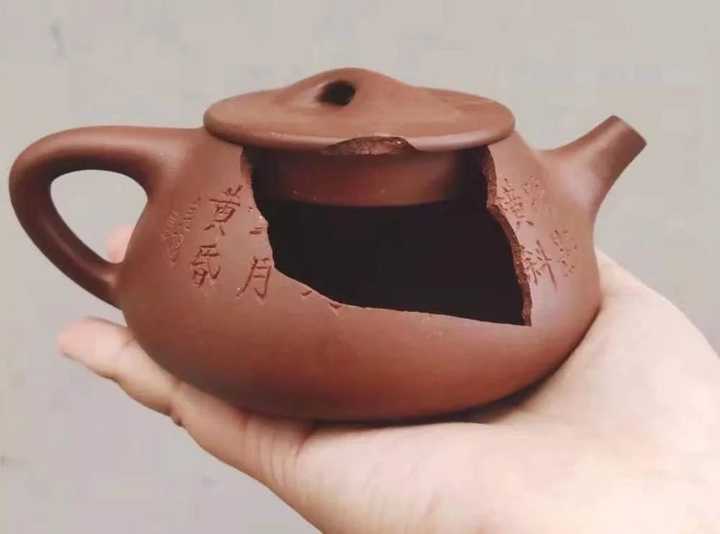 peace 67谢邀感谢 @神话终结曲邀请创作 如图,稀碎 壶妹被团魂,破晓