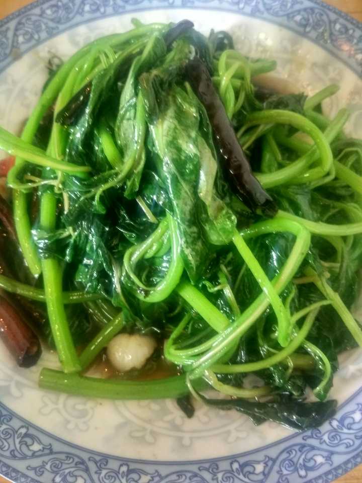 鸡油炒个小米菜