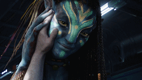 《阿凡达》尾声,妮特丽(neytiri)杀死了上校之后,与杰克·萨利(jake