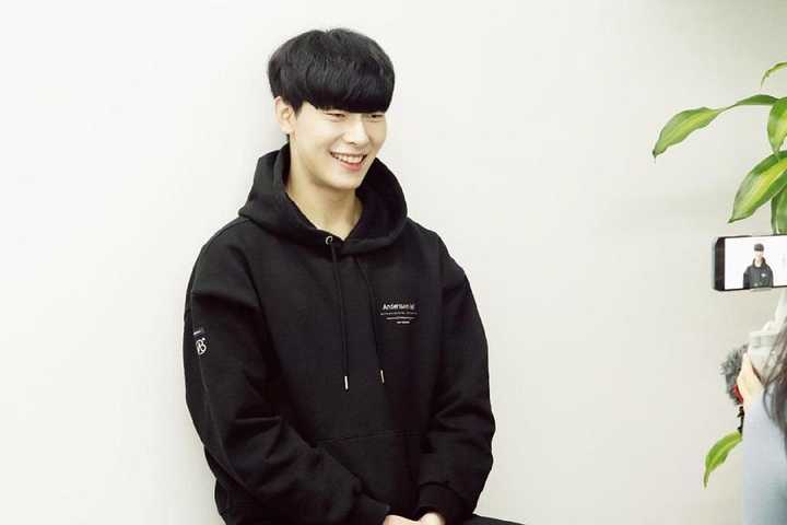 图片20查看更多简介影人:许玹埻 / 柳俊 / 洪瑜浚 / tae-ui hong