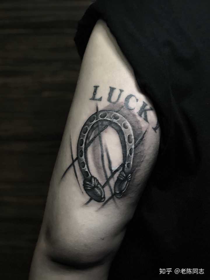 真好 怀念以前看有他的rm的日子  狗哥左手后面就是这样元素的纹身