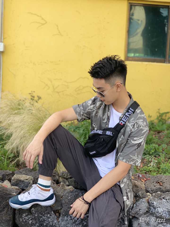 你的帅哥男朋友是在哪里找的?