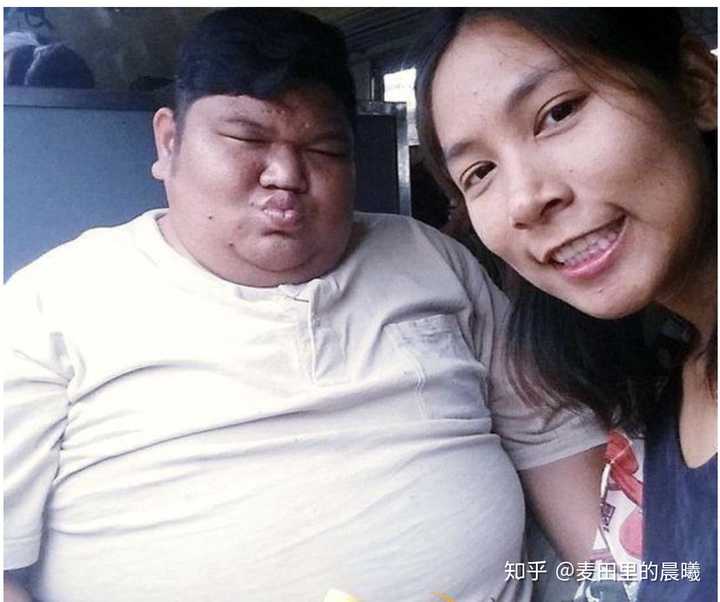 你会跟很丑但是对你很好的男孩子谈恋爱嘛?