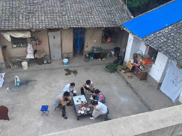 漂亮女孩生在穷人家是一种怎样的体验? - 知乎