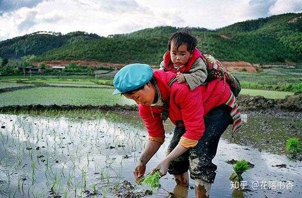 题主怕是没有见过中国农村的留守妇女.