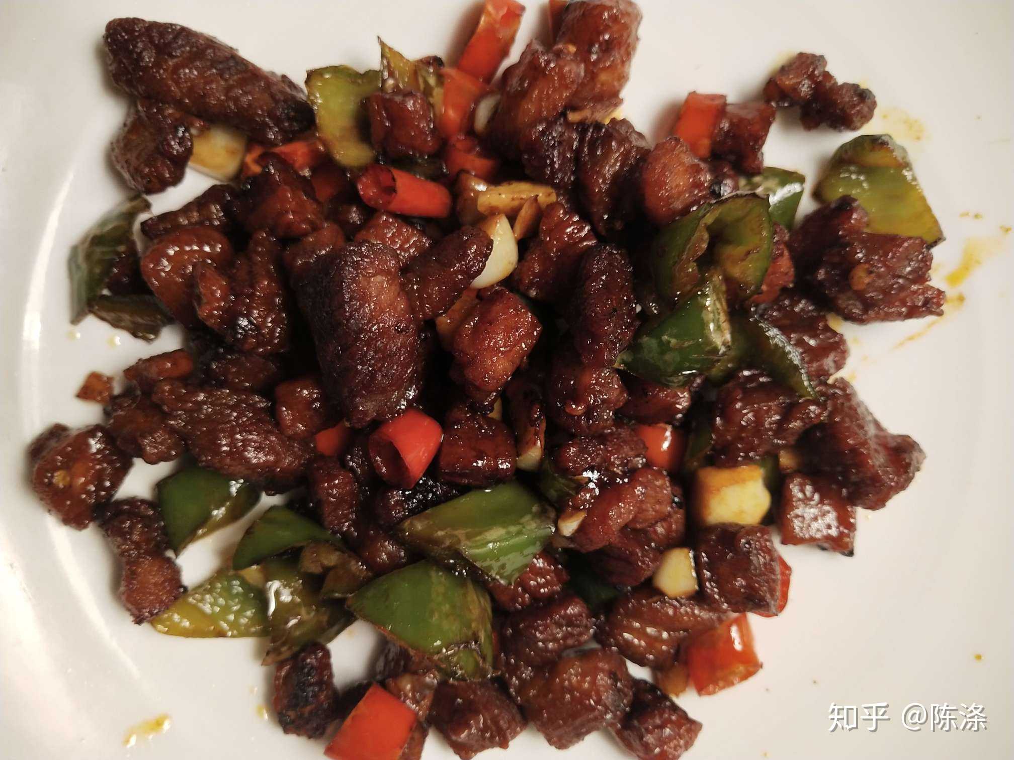 今天美芽很馋,于是给她做了油丁:) 我做的油丁可不是一般的好吃,超级