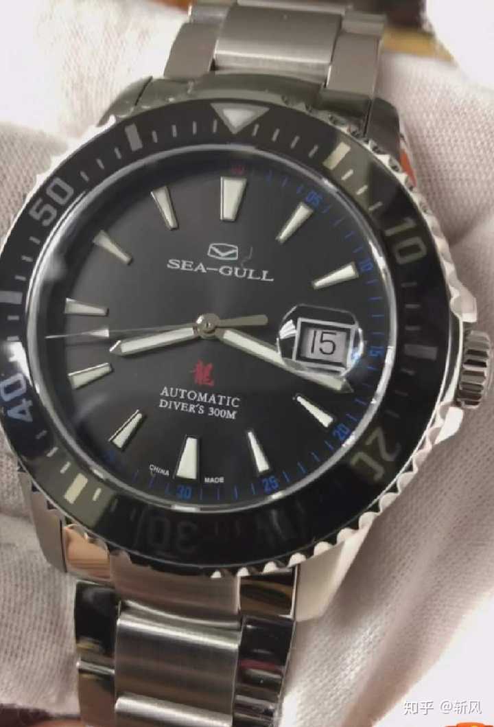 海鸥龙王潜水表样品表正面