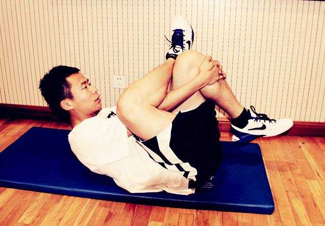 多位健身教练都说我全身肌肉比较僵硬,跟"死鸡""死鱼"肉差不多.