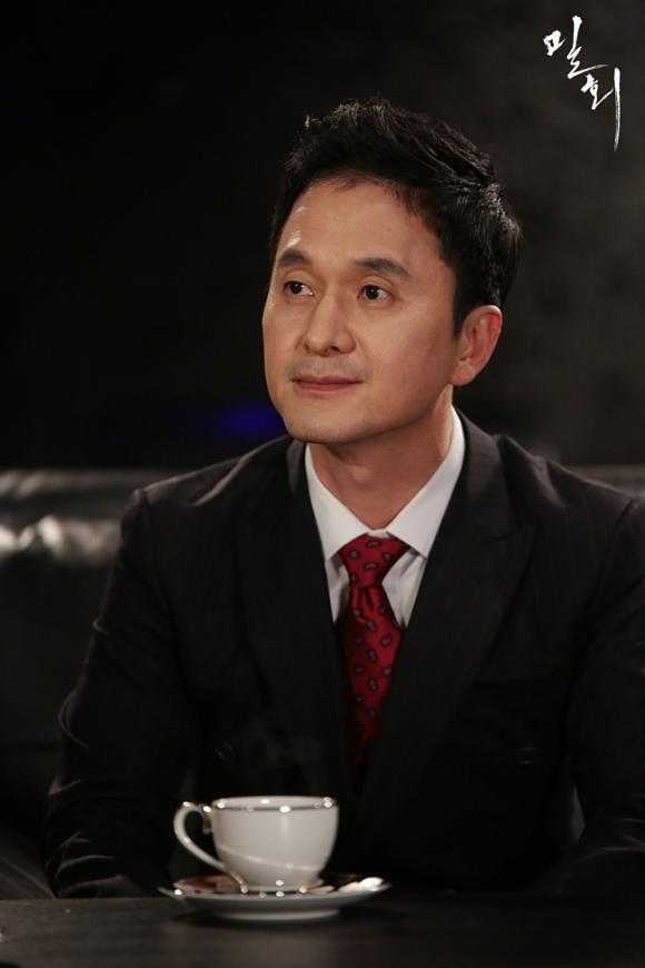 图片20查看更多简介影人:金喜爱 / 刘亚仁 / 沈惠珍 / 庆收真