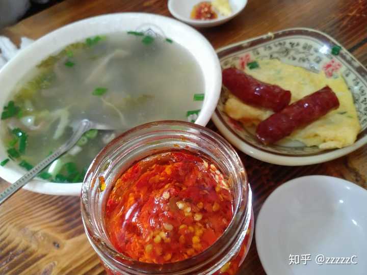 陳記湯飯,肥腸湯飯套餐,湯很鮮,好吃的!