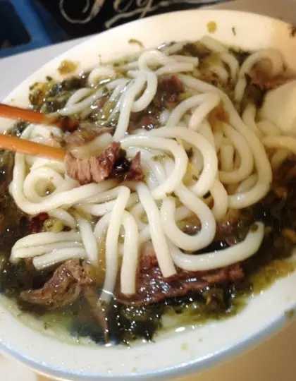 2, 南漈山下的酸菜牛肉水粉