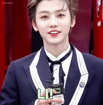 如何评价nct成员罗渽民的颜?