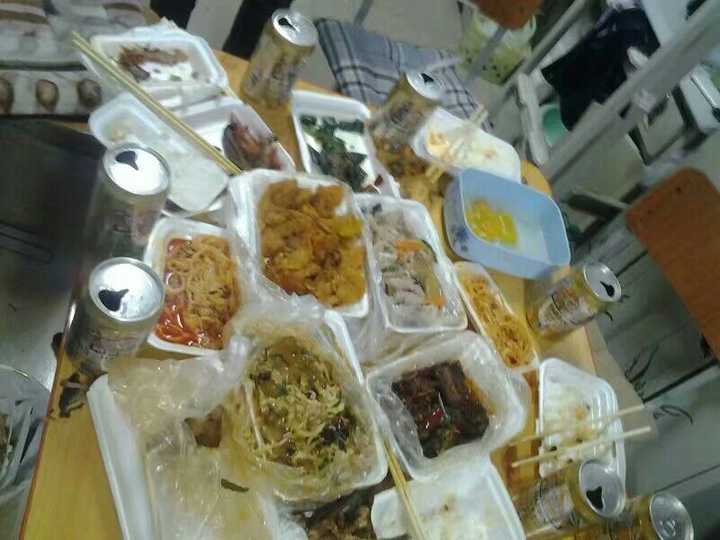 女生宿舍发生过哪些「惊为天人」之事?