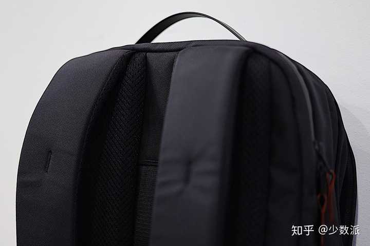 电脑背包品牌