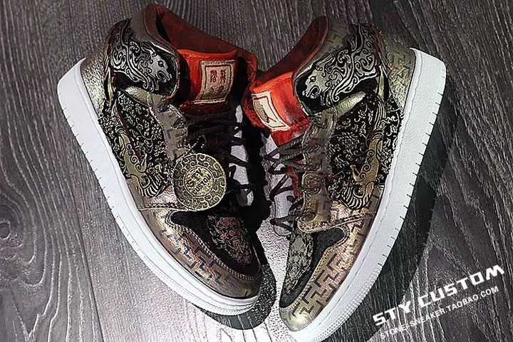 对球鞋定制不是很了解,只知道几个国内工作室,就尽量推几个吧.