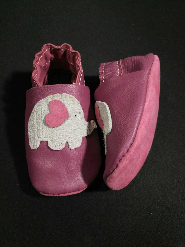 给宝宝缝的学步鞋,哈哈第一次实验,不过鞋底还是不理想