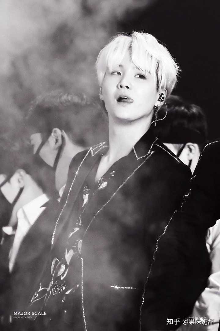 闵玧其有哪些让人拍案叫绝的神图?