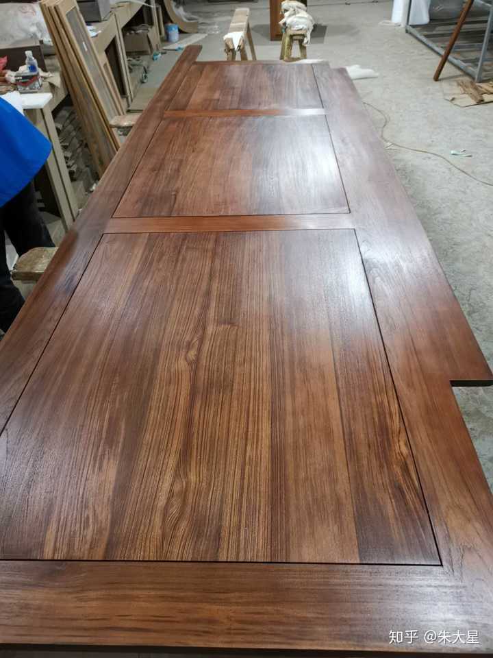 黑胡桃木到底是上木蜡油好还是清漆好?