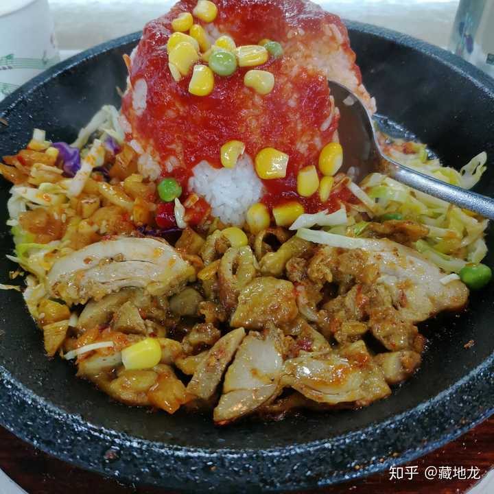 校区内有哪些生活设施?