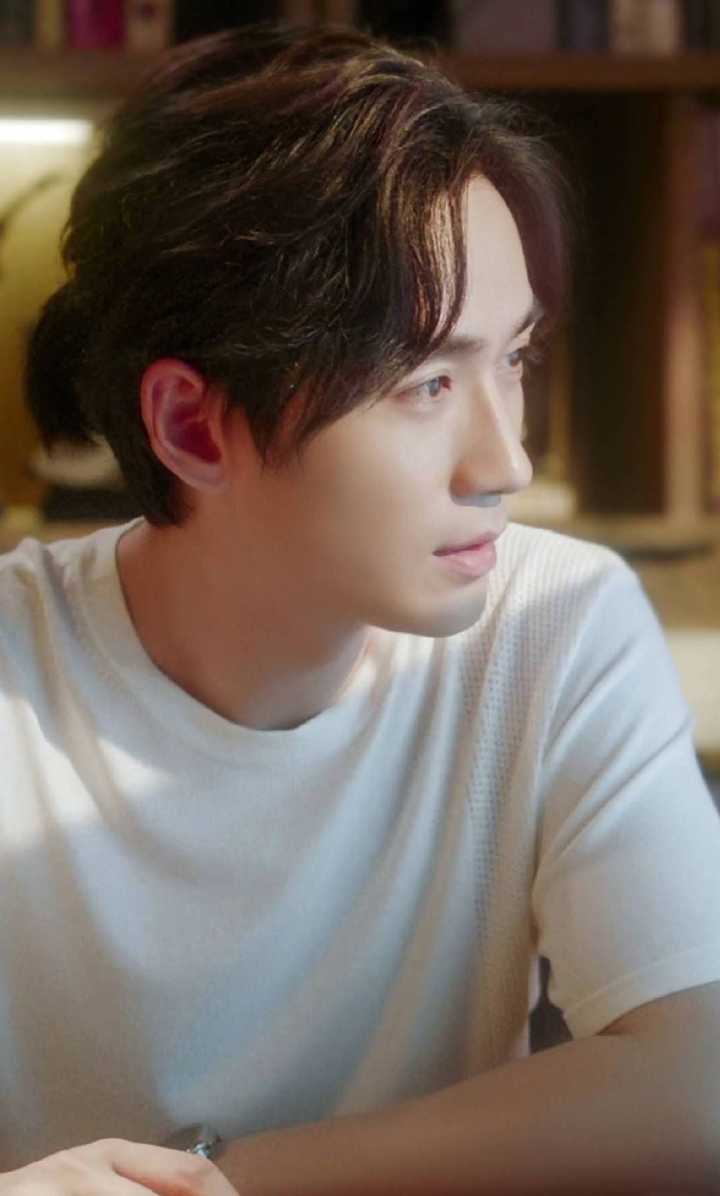 朱一龙可以做壁纸的照片可以分享一波吗?