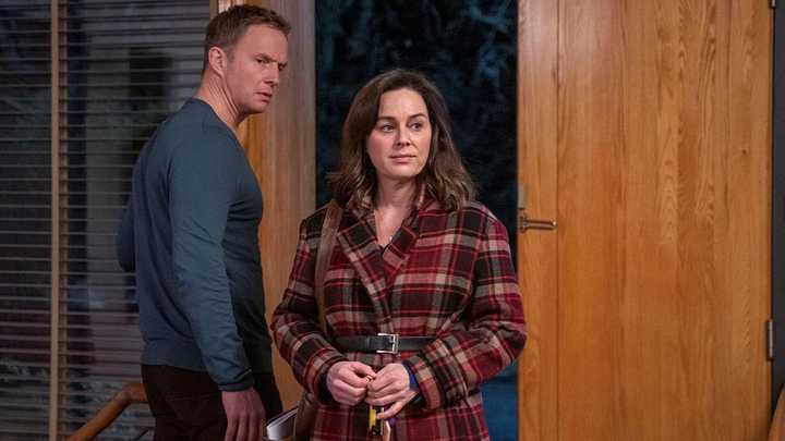 点击查看全部 18 张如何评价英剧《沉溺》?迷路的麋鹿