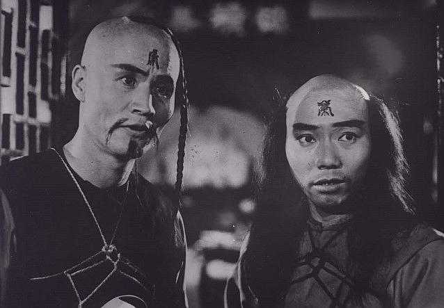 查看更多简介影人:钟楚红 / 洪金宝 / 林正英 / 午马 / 钟发 / 许良美