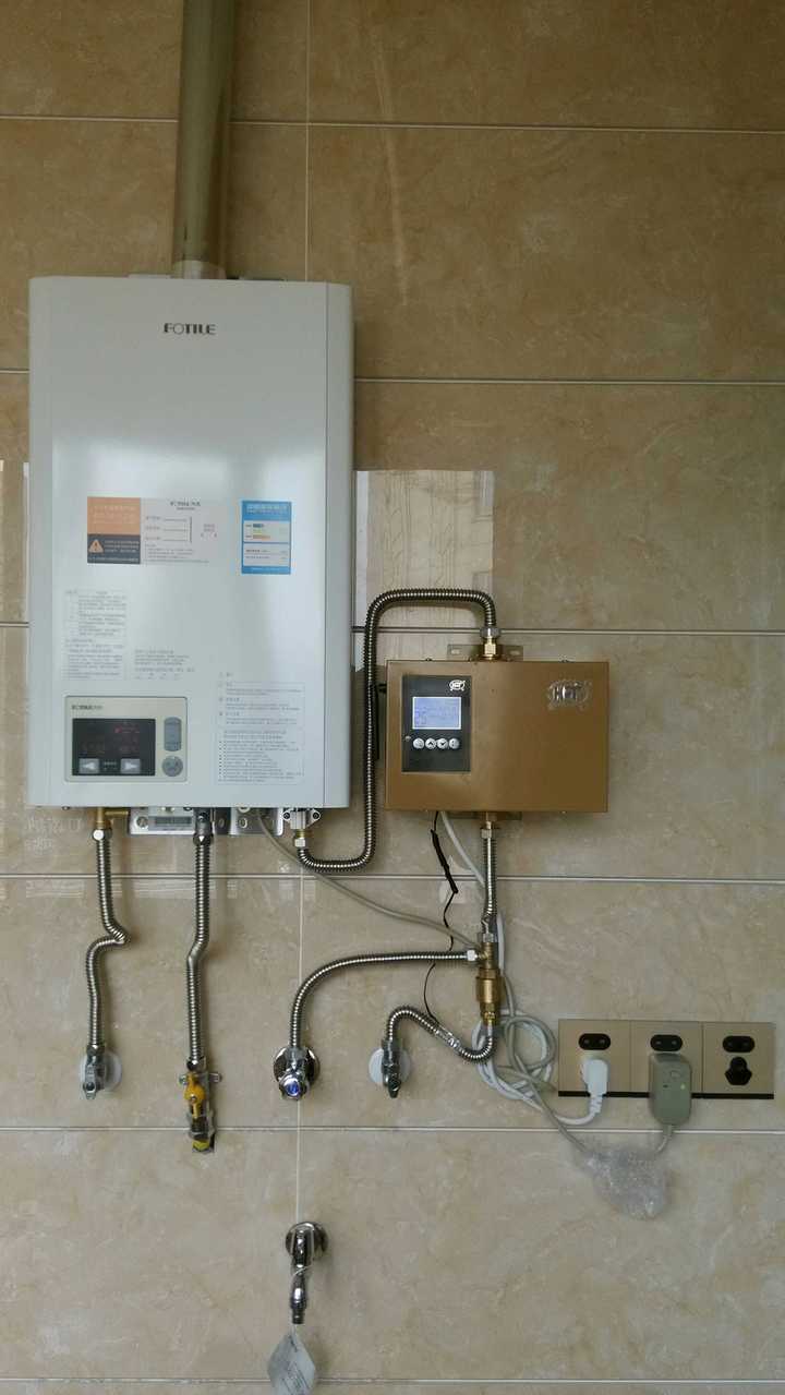 冷掉的水被强行泵回了热水器里"欺骗"燃气热水器开机,或者直接掺到电