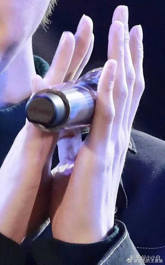 除了手以外,毛不易的哪个部位比较好看?