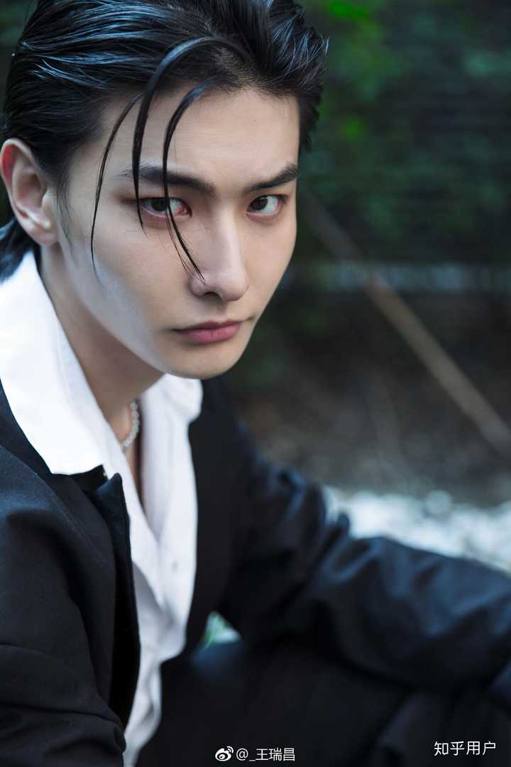 娱乐圈中有哪个男演员适合演斯文败类?